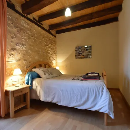 Prázdninový dům Near St Leon-sur-vezere Forest, Cleaning Included *