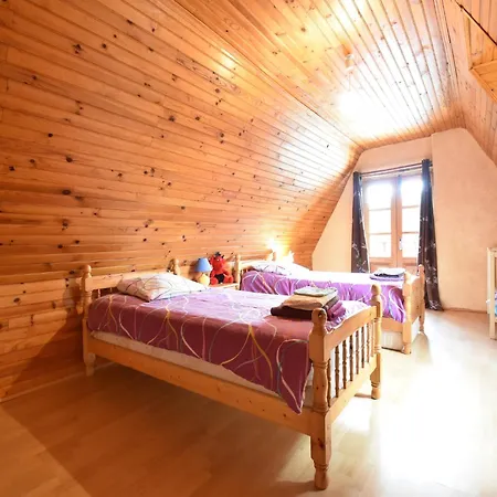 Near St Leon-sur-vezere Forest, Cleaning Included *