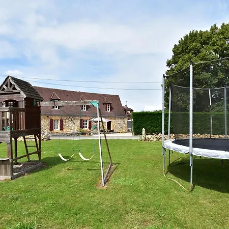 Near St Leon-sur-vezere Forest, Cleaning Included Prázdninový dům *