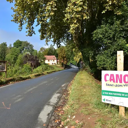 Near St Leon-sur-vezere Forest, Cleaning Included *