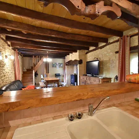 Prázdninový dům Near St Leon-sur-vezere Forest, Cleaning Included