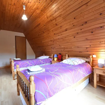 Near St Leon-sur-vezere Forest, Cleaning Included Sergeac