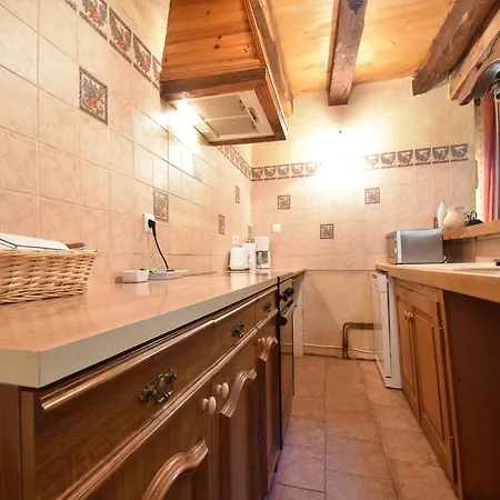 Near St Leon-sur-vezere Forest, Cleaning Included *